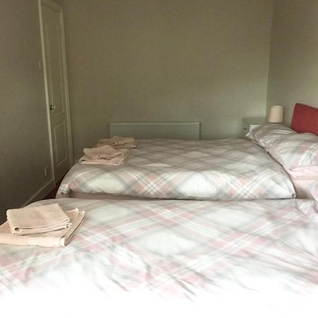 Large 4 Bedroom Home In Boston Spa Village In-Between York, Harrogate And Leeds, Sleeps 9 外观 照片