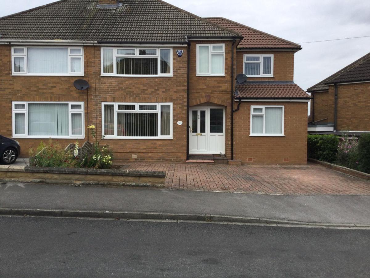 Large 4 Bedroom Home In Boston Spa Village In-Between York, Harrogate And Leeds, Sleeps 9 外观 照片